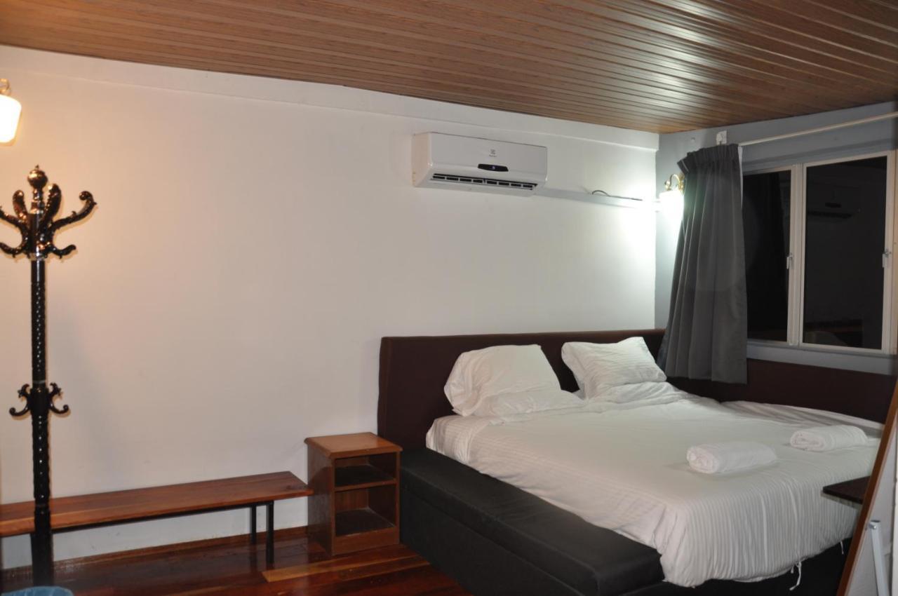 Joe Fisherman Inn Kampung Teluk Nipah Exteriér fotografie