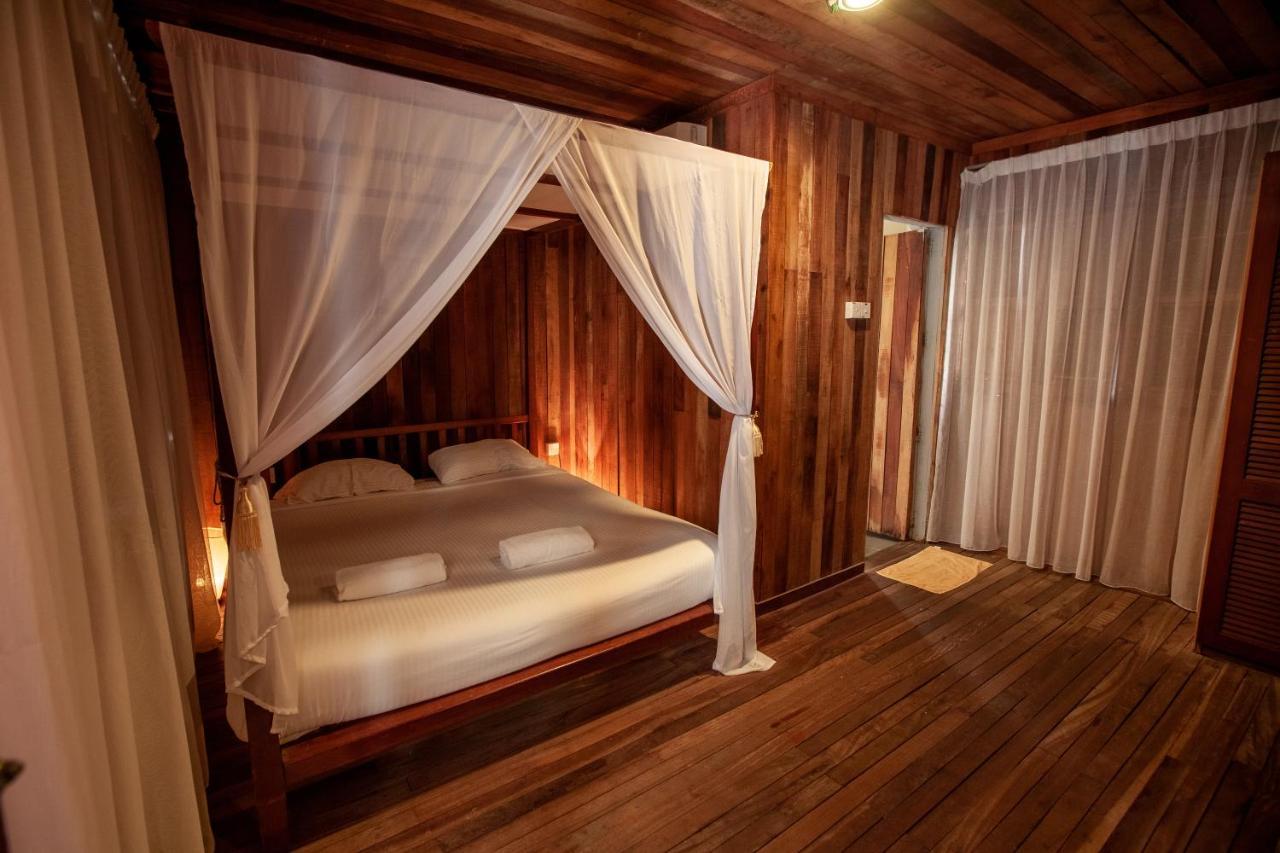 Joe Fisherman Inn Kampung Teluk Nipah Exteriér fotografie