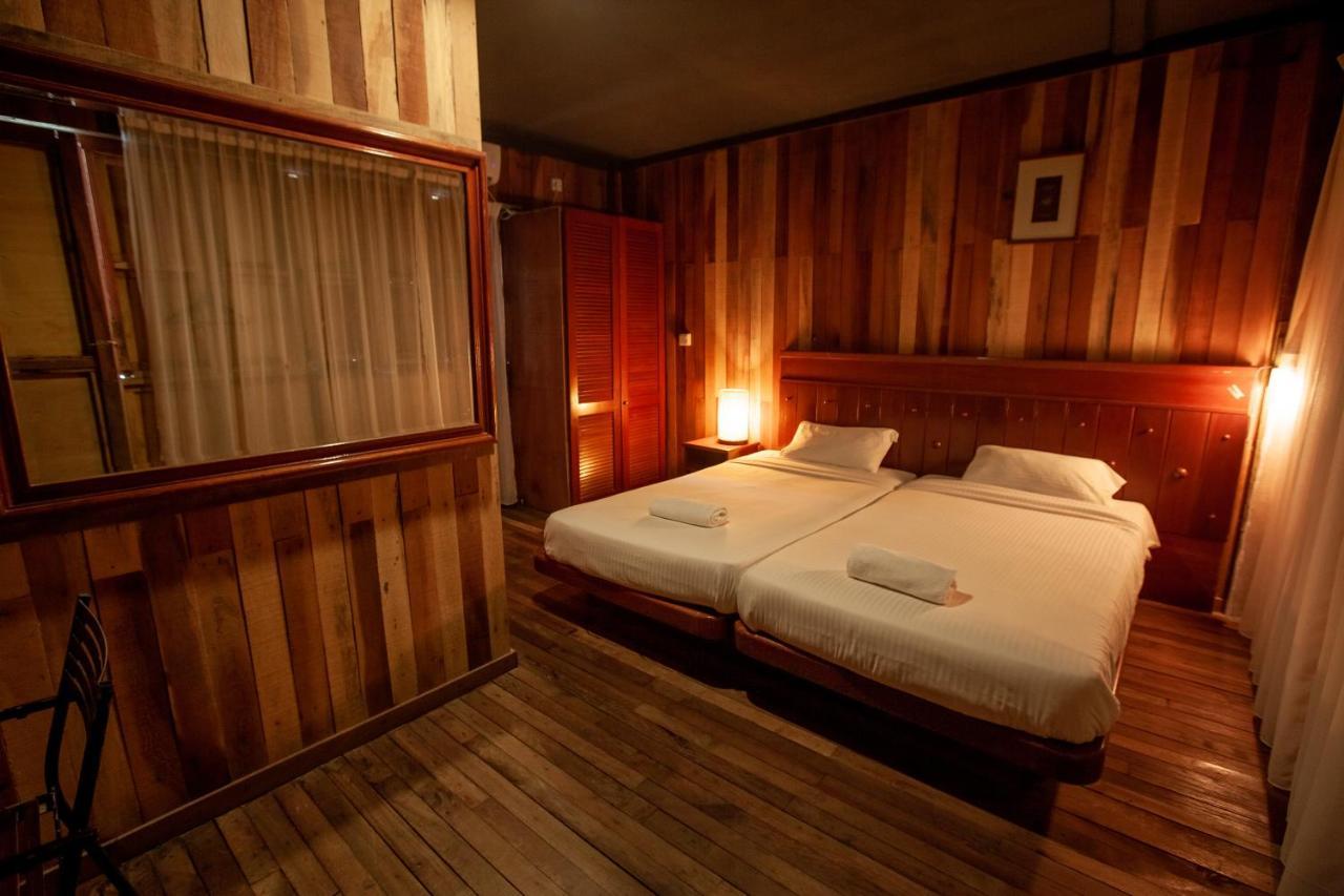 Joe Fisherman Inn Kampung Teluk Nipah Exteriér fotografie